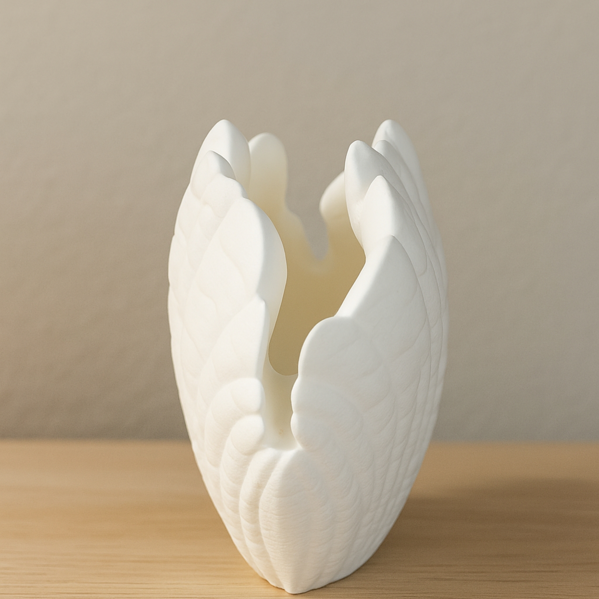Elegant Centerpiece Shell Vase – Stunning Beach - Inspired Décor - Image 5